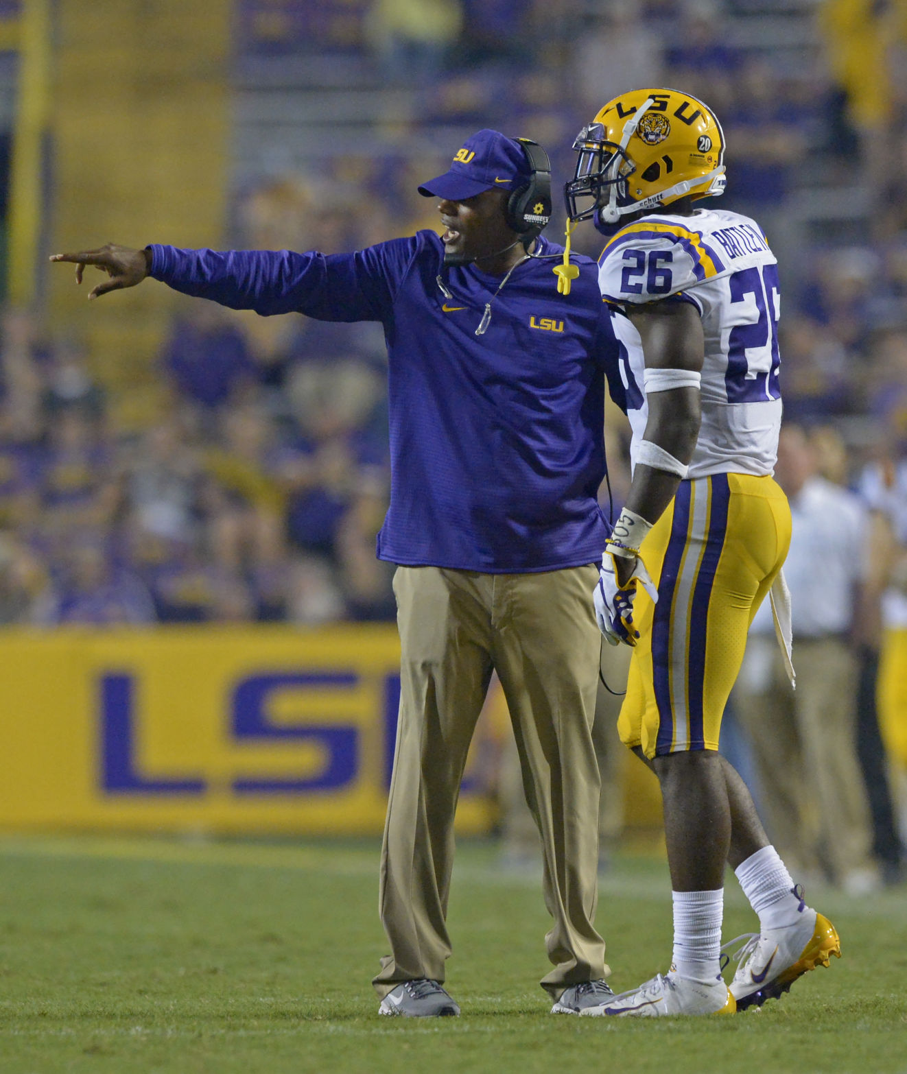 lsuslufootball.090918_HS_3877
